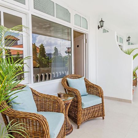 Отель Akaya Bali Санур Экстерьер фото
