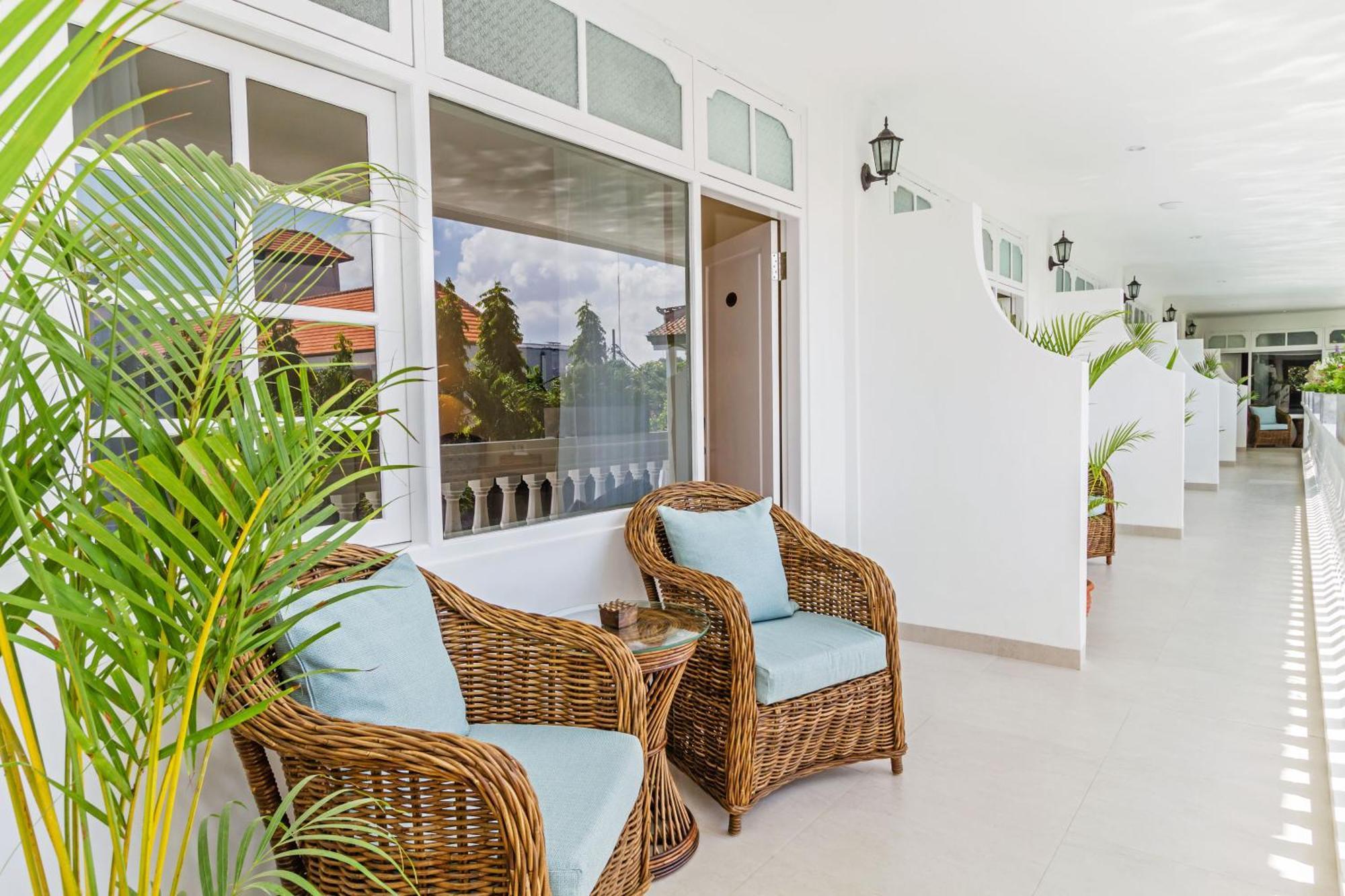 Отель Akaya Bali Санур Экстерьер фото
